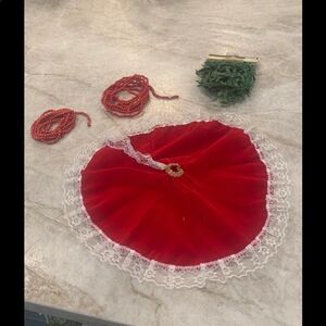 Min Christmas Tree Skirt with Garlands